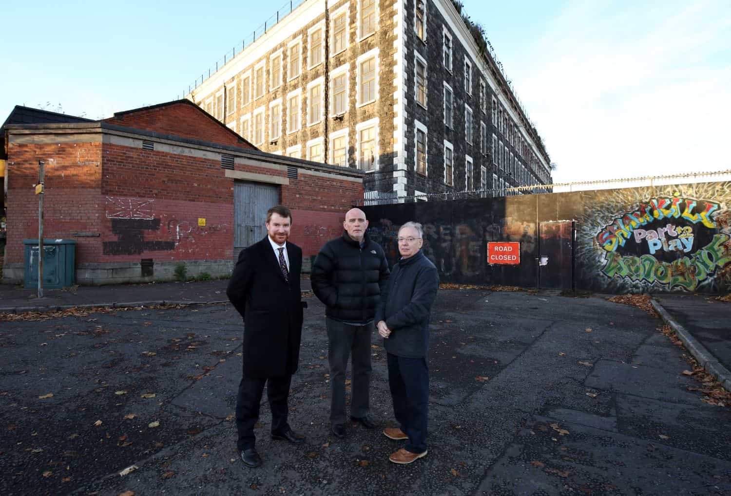 Australian Ambassador meets with Fund and Belfast interface groups